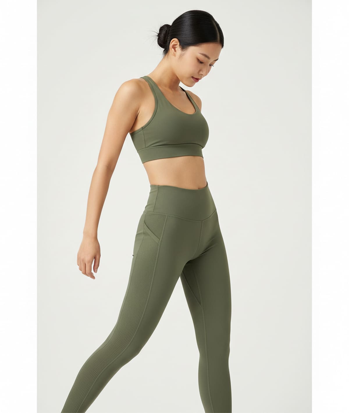 Women Solid Fit Olive Sports Bra - Image 3
